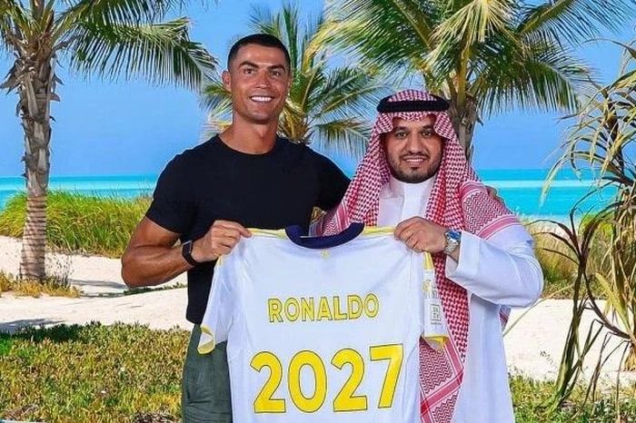 Chủ tịch Al Nassr đối mặt nguy cơ mất ghế