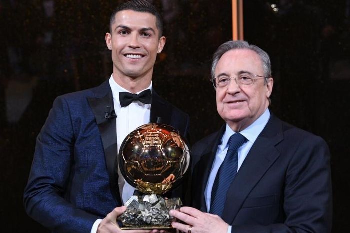 Chủ tịch Perez chấp nhận đề nghị của Ronaldo
