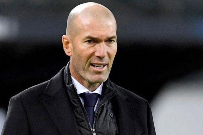 Chuyển nhượng MU 12/1: Zinedine Zidane từ chối Old Trafford, Quỷ đỏ gia hạn 4 trụ cột