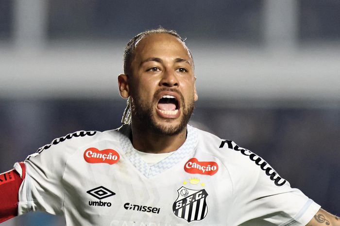 Chuyến tàu lượn khó tin của Neymar