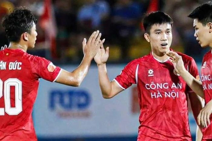 CLB Công an Hà Nội tiến gần ngôi vô địch V-League