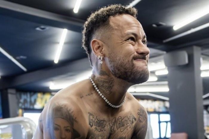 Cơ bắp của Neymar ở tuổi 34