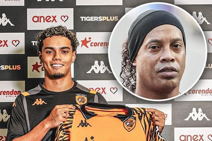 Con trai Ronaldinho: 'Tôi không muốn giống bố'