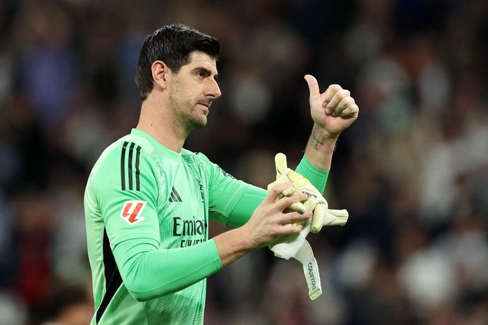 Courtois gục ngã, Real Madrid chao đảo trước khúc cua sinh tử?