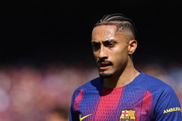 Cú sốc với Barcelona