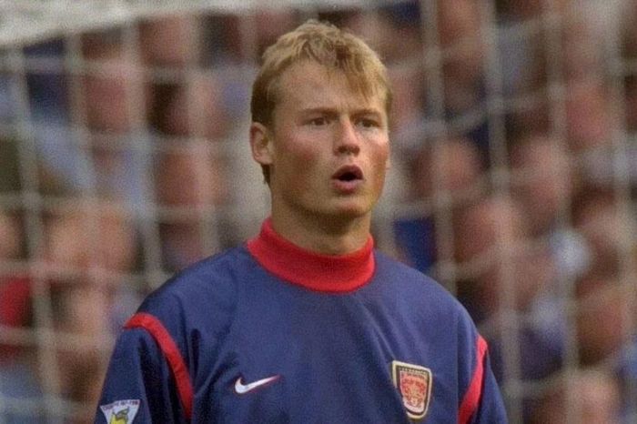 Cựu thủ môn Arsenal qua đời ở tuổi 48 vì tai nạn giao thông