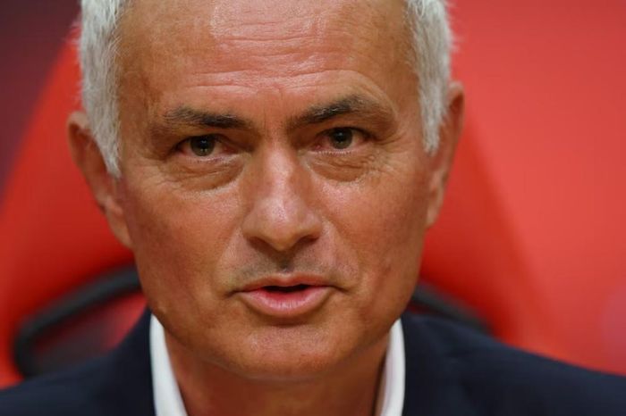 Dấu hiệu Real Madrid chọn Mourinho
