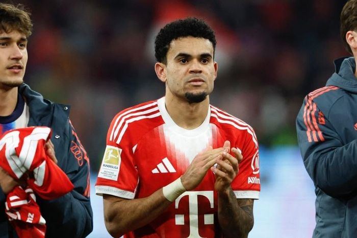 Điều khoản lạ trong hợp đồng của Luis Diaz