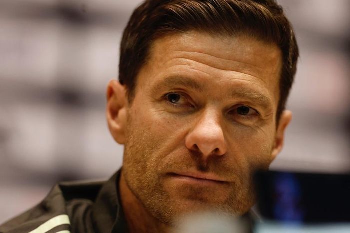 Điều kiện để Alonso dẫn dắt Liverpool