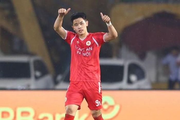 Đình Bắc ghi 7 bàn sau 4 trận, chiếm lĩnh hàng công V.League thay Tiến Linh