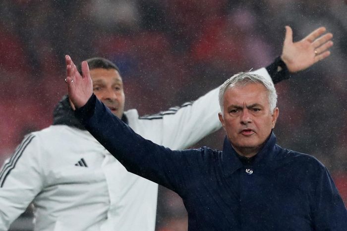Đoạn kết buồn cho Mourinho