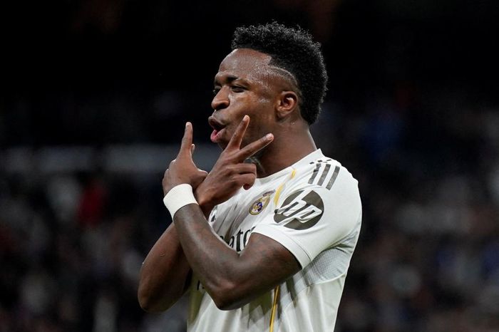 Động thái gây chú ý của Szoboszlai với sao Real