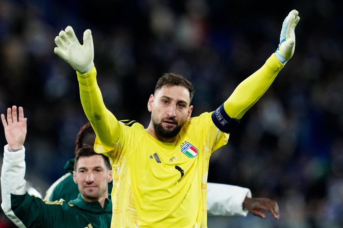 Donnarumma đi vào lịch sử