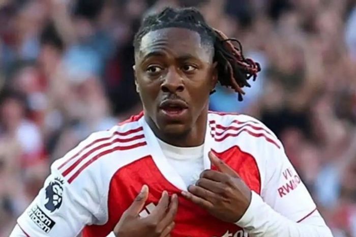 Eberechi Eze tỏa sáng giúp Arsenal đánh bại Newcastle và đòi lại ngôi đầu bảng