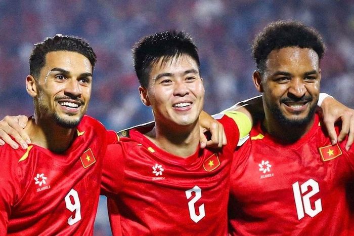 FIFA phản ứng mạnh về bộ đôi nhập tịch triệu đô của tuyển Việt Nam