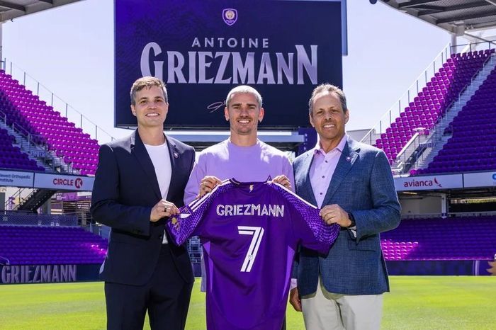 Griezmann ra mắt CLB mới