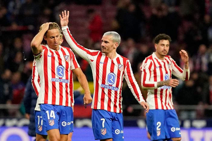 Griezmann tái hiện 'cú giật gót của Chúa'