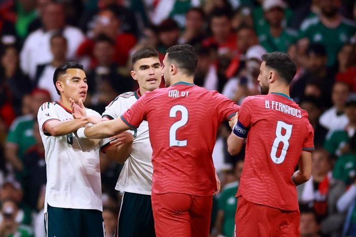 Hàng công Bồ Đào Nha bất lực trong ngày vắng Ronaldo