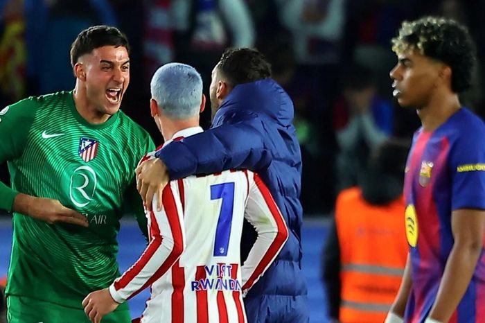 Hansi Flick nổi giận khi Barca suýt làm nên kỳ tích