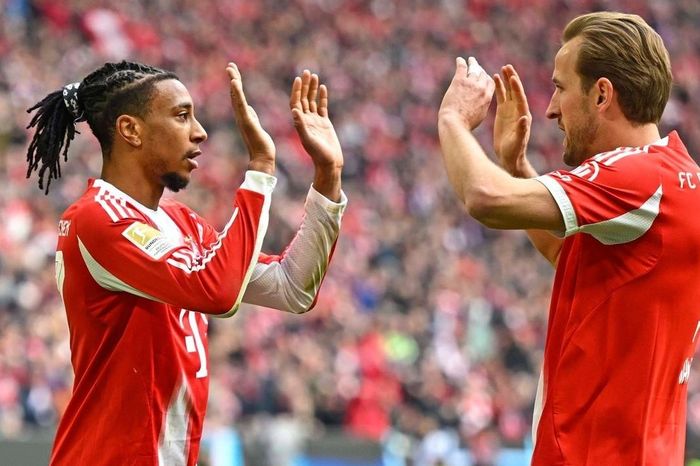 Harry Kane tỏa sáng, Bayern Munich tiến sát ngôi vô địch