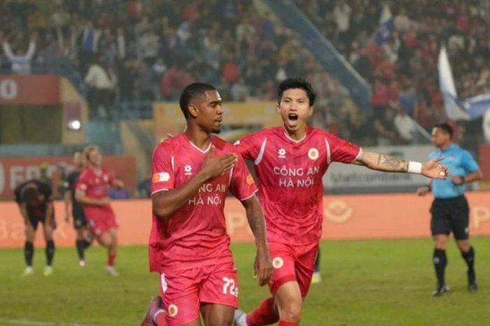 HIGHLIGHT: Công an Hà Nội ngược dòng nghẹt thở Ninh Bình bằng hat-trick của Alan