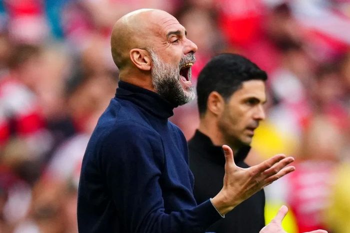 HLV Arsenal mắc sai lầm lớn ở chung kết Cúp Liên đoàn Anh
