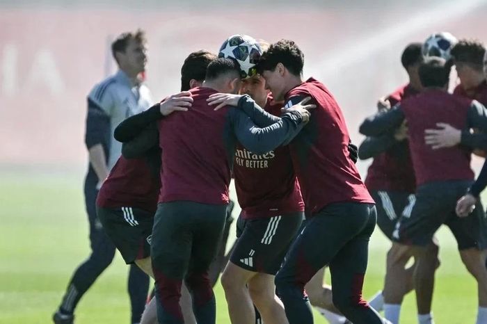 HLV Arsenal yêu cầu gắt, tung bài tập lạ trước tứ kết Champions League