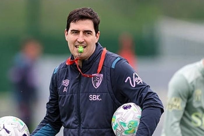 HLV Bournemouth Andoni Iraola: Man Utd là đội bóng mạnh nhất giải đấu hiện tại