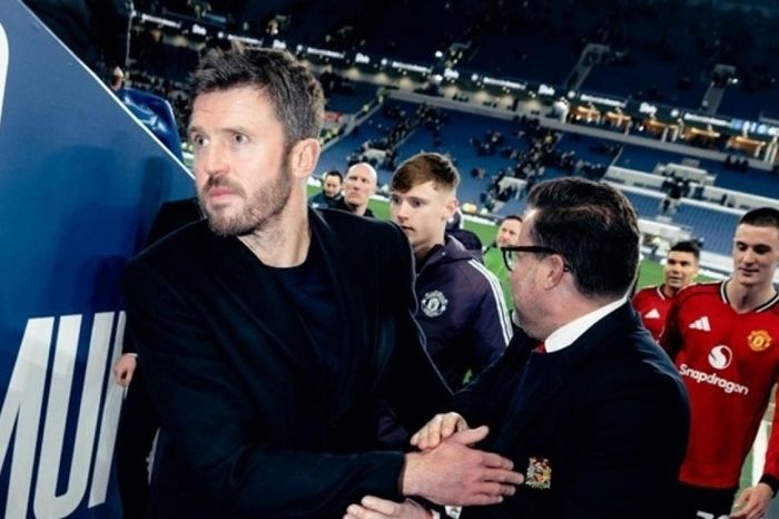 HLV Carrick tiến gần thành tích ấn tượng của Solskjær