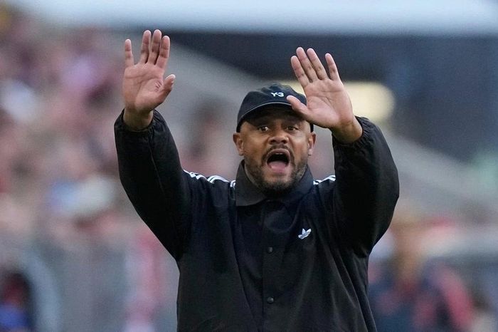HLV Kompany bị 'cách ly' vì án phạt, Bayern gặp khó trước PSG
