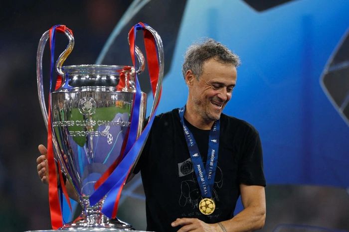 HLV Luis Enrique nhận đãi ngộ đặc biệt tại PSG