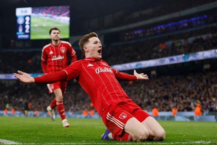 Hòa Nottingham, Man City bị Arsenal nới rộng khoảng cách