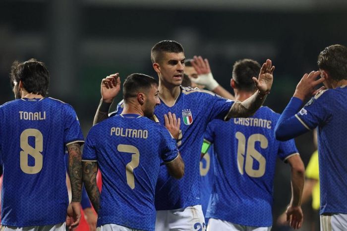 Italia sống lại cơ hội dự World Cup 2026