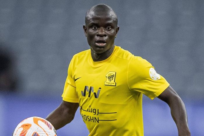 Kante mất bộn tiền khi rời Saudi Arabia