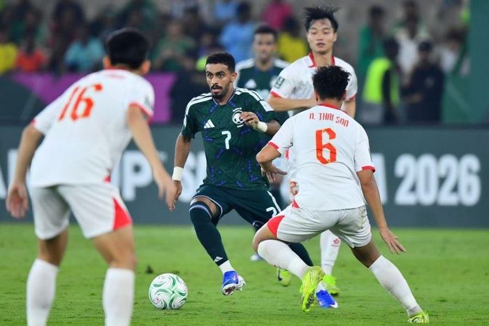 Khi 'cánh bướm Ronaldo' thổi bay U23 Saudi Arabia