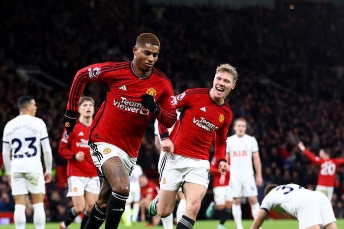 Khoản nợ cản trở tham vọng của MU