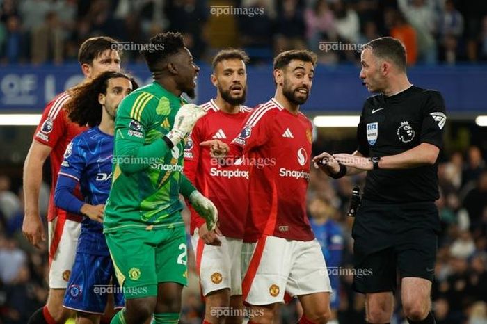 Không ai mua, thủ môn Onana trở lại Man United