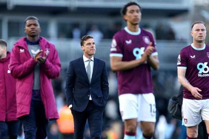 Kịch bản Burnley xuống hạng và cơ hội chiếm ngôi đầu của Manchester City
