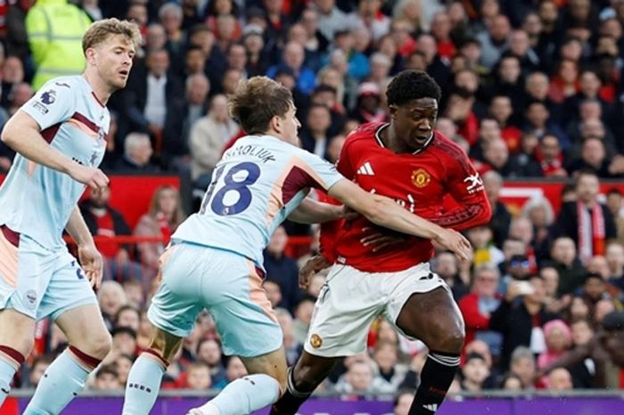 Kobbie Mainoo rực sáng giúp Manchester United đánh bại Brentford 2-1 tại Old Trafford