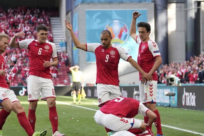 Ký ức Euro 2020: Khoảnh khắc Christian Eriksen giành lại sự sống từ tay tử thần