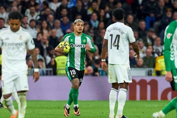 La Liga nín thở chờ Real Betis và Rayo Vallecano bảo vệ suất dự Champions League thứ 5