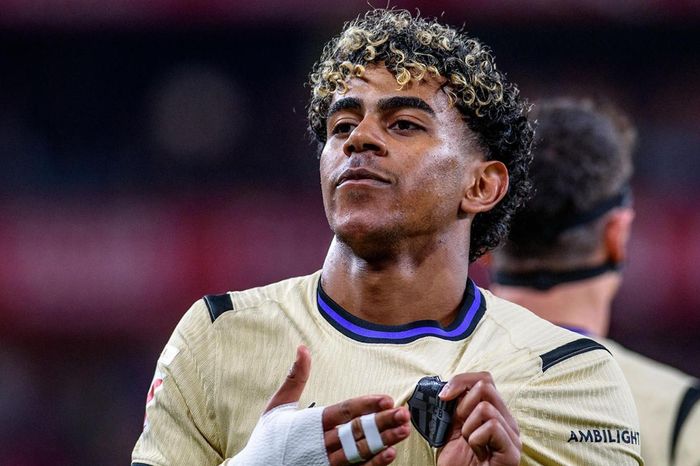 Lamine Yamal bùng nổ: Messi và Ronaldo đều kém xa