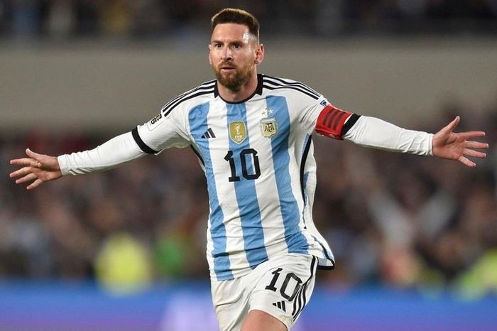 Lamine Yamal lỡ cơ hội chạm trán Messi