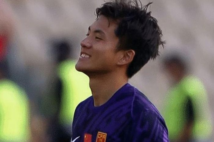 Li Hao thừa nhận dùng màn kịch chai nước để thao túng tâm lý U23 Uzbekistan