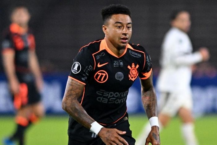 Lingard giải cơn khát bàn thắng
