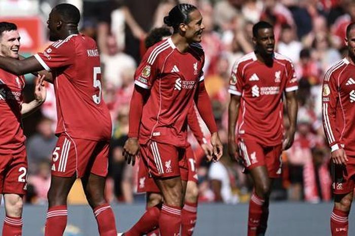 Liverpool hạ gục Crystal Palace, vươn lên Top 4 Ngoại hạng