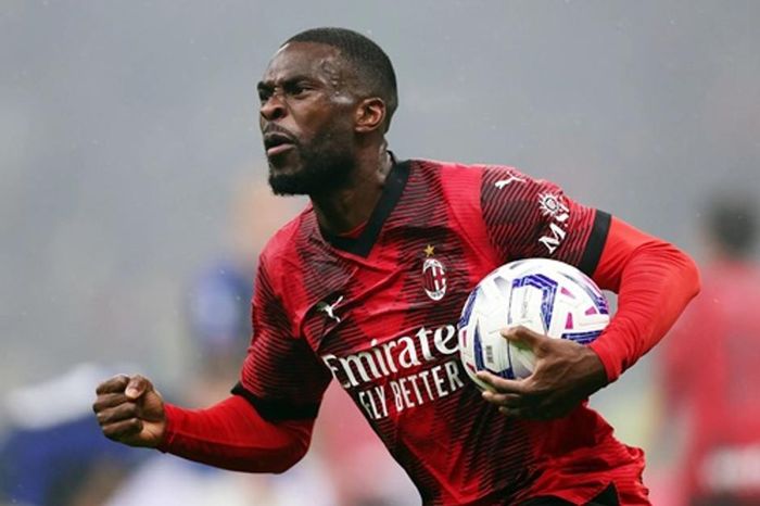 Liverpool nhắm chiêu mộ Fikayo Tomori để thay thế Konate và kế thừa Van Dijk