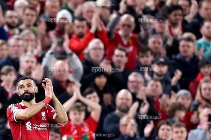 Liverpool nhận tin sét đánh về Salah