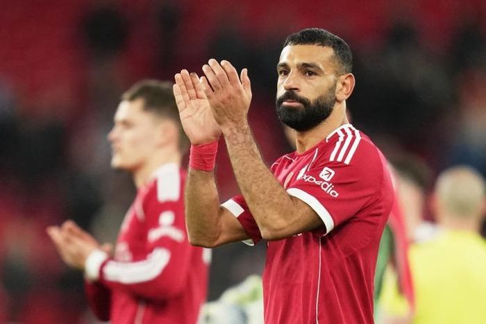 Liverpool sa sút vì 'gậy ông đập lưng ông'