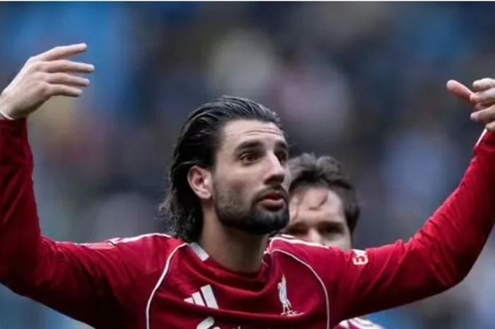 Liverpool và bài toán Top 4: Khi lịch thi đấu trở thành kẻ thù lớn nhất của Arne Slot